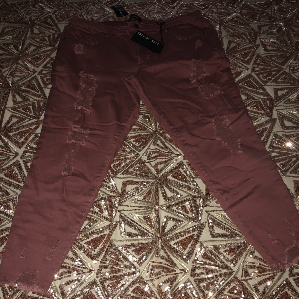 Maroon/pink distressed pants